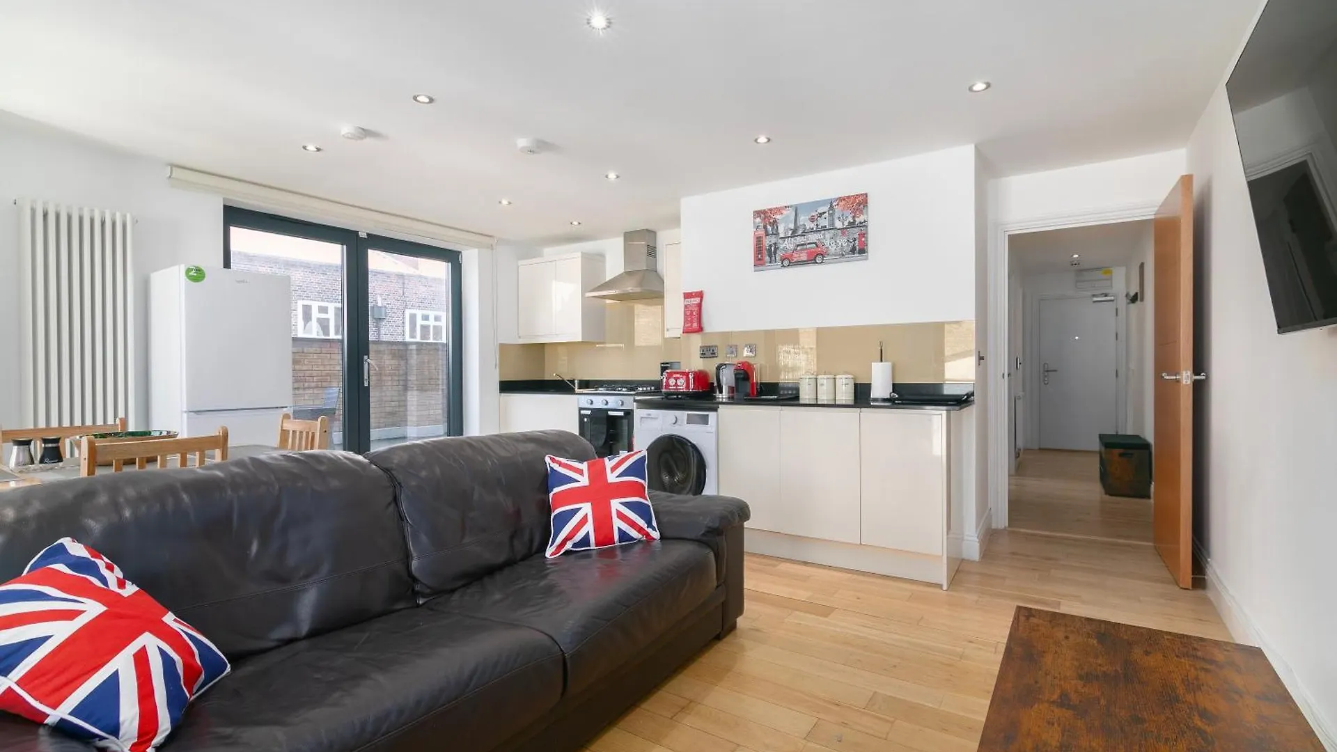 London Hoxton Shoreditch 2 Bed 2 Bath Roof Terrace